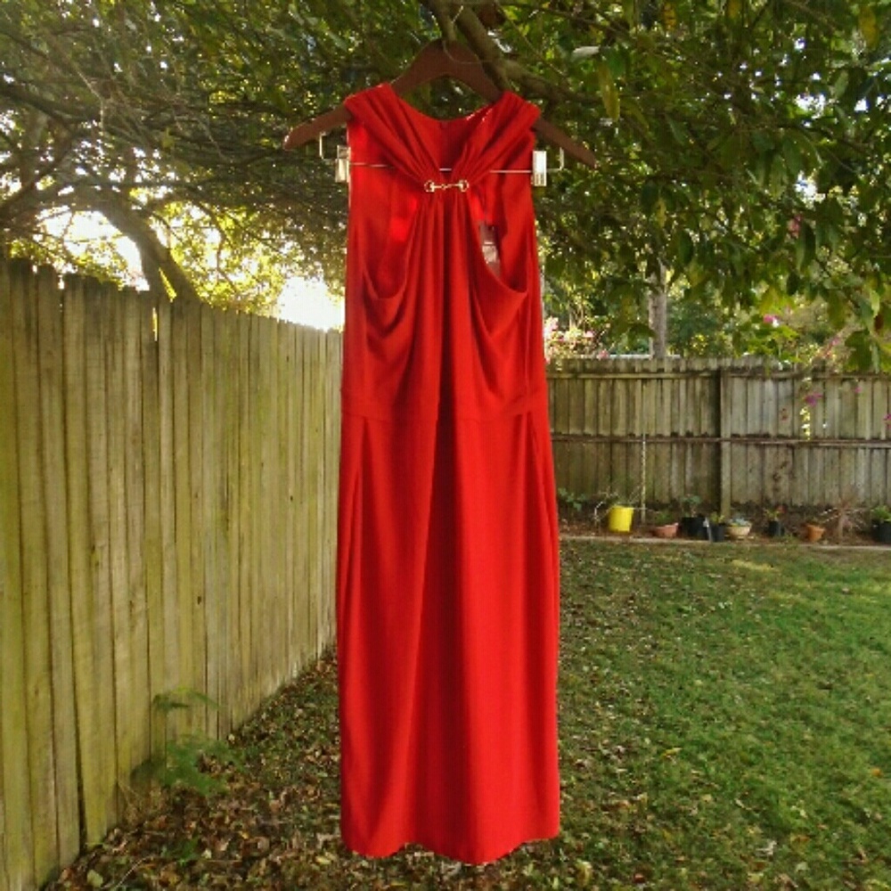 NWT Miusol sleeveless halter red formal Dress